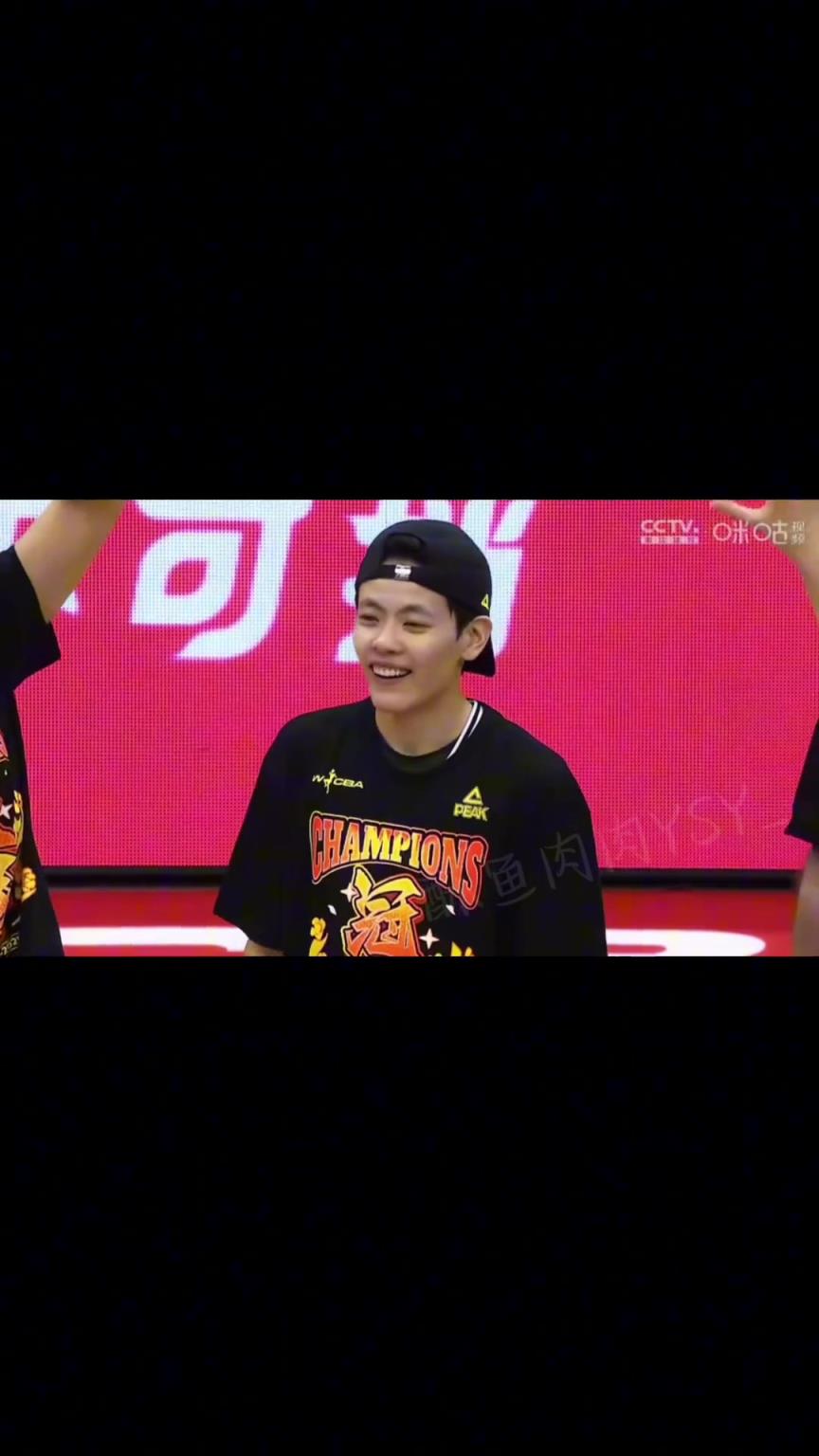 以小搏大以弱勝?gòu)?qiáng) ；從不被看好，到站到最高的領(lǐng)獎(jiǎng)臺(tái)...